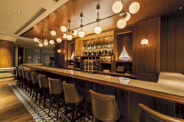 【横浜×海が見えるカフェ】ラウンジ&バーマリンブルー