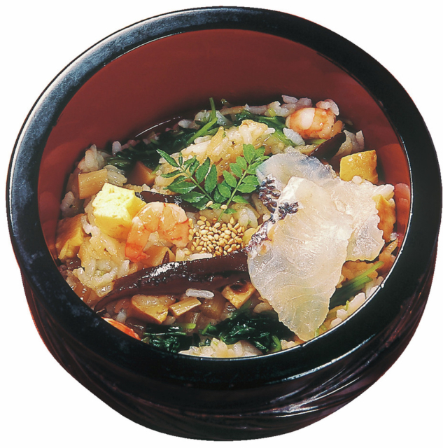 【鹿児島グルメと芋焼酎×レジェンド店】伝統的な薩摩料理が味わえる「熊襲亭」