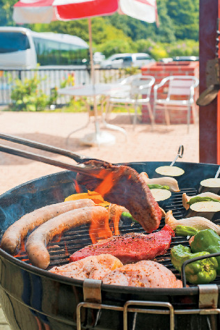 「うさみBBQガーデン」で本格バーベキュー&クラフトビール三昧!!