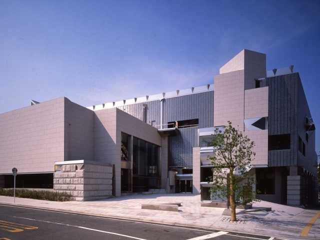 岡山県立美術館