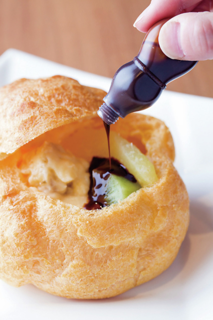 【佐世保グルメ×ジャンボシュークリーム】蜂の家