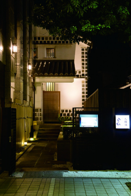 【倉敷美観地区×夜ごはん】旧家の米蔵で味わう優雅なフレンチ「レストラン八間蔵」