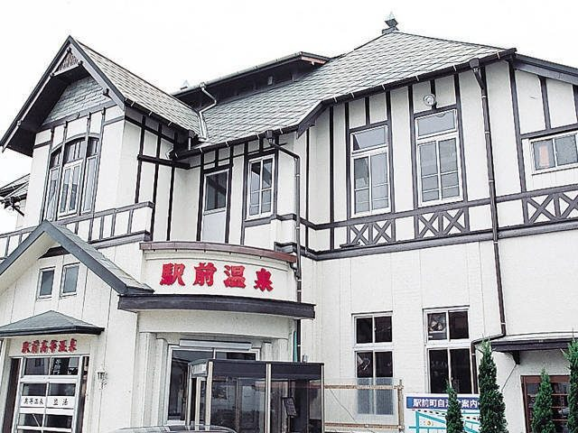 大正ロマンを感じさせる造り「駅前高等温泉」