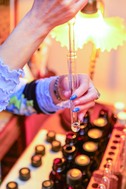 私だけの香水づくりに挑戦