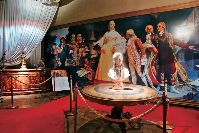 テラス席で麗しのティータイム「ウィーン・オーストリアの家」