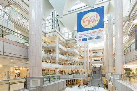 【横浜ランドマークタワー 5F-1F】ランドマークプラザ