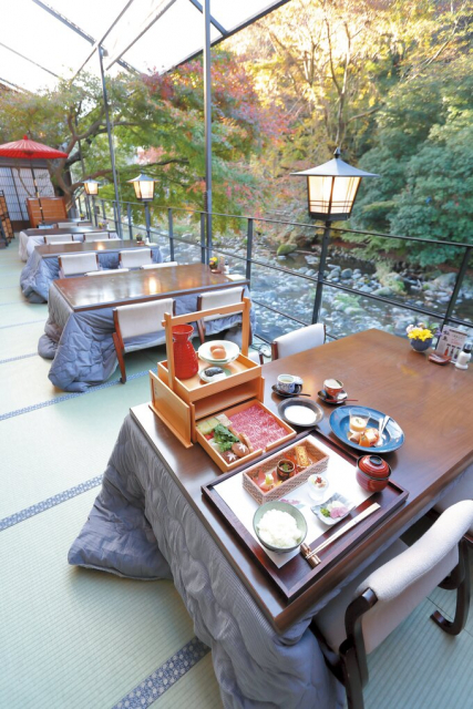 【箱根ランチ 人気&話題の店】牛なべ 右近