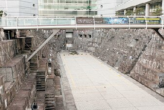 【横浜ランドマークタワー B2F】ドックヤードガーデン