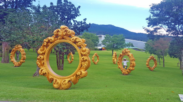【霧島×観光】アートの世界に迷い込んだような 不思議な気分「鹿児島県霧島アートの森」