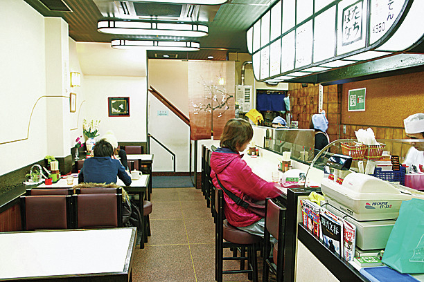 ぷりぷり食感の明石の活ダコを使用「たちばな本店」