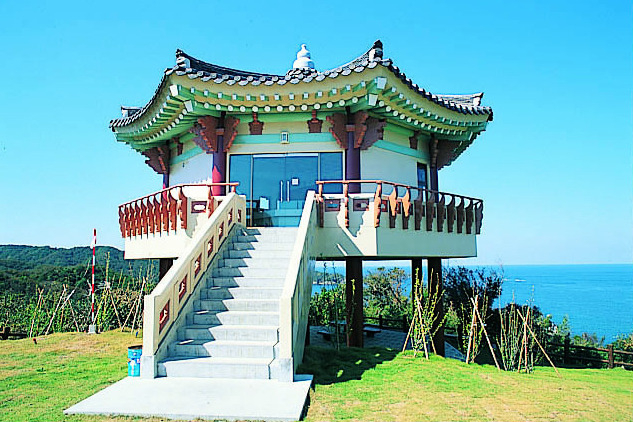 【対馬観光×立ち寄りスポット】韓国まで望める展望台「韓国展望所」