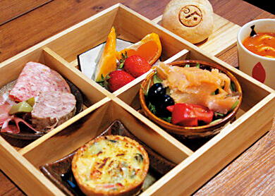 【笠間稲荷神社×門前町】地元食材をフレンチテイストにした一皿が楽しめる「庭カフェ KULA」