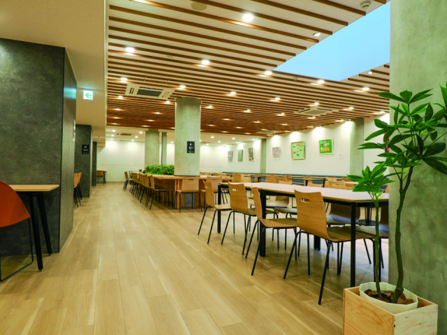 岡山グルメが一堂に 集まる県庁食堂「おかやま 晴れの国食堂」