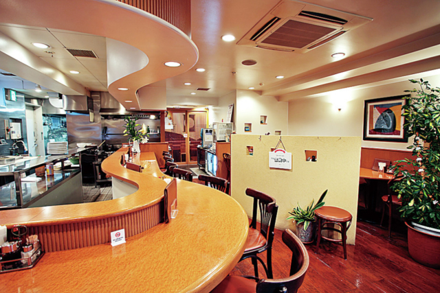 定食にトッピングもできるフライメニューに定評あり「洋食ゲンジ」