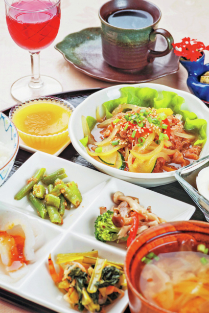 自家栽培米や野菜が美味。心も身体も喜ぶ愛情ごはん「野菜ソムリエの店農家カフェ&レストラン 風の詩」