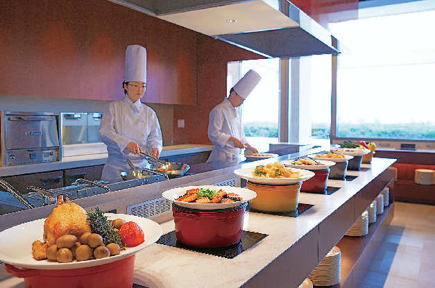 ファンダイニング「コッコラーレ」ブッフェ