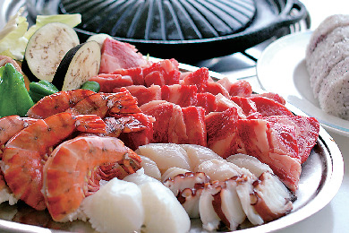 公園内で快適キャンプ「ウェルネスパーク五色高田屋嘉兵衛公園」