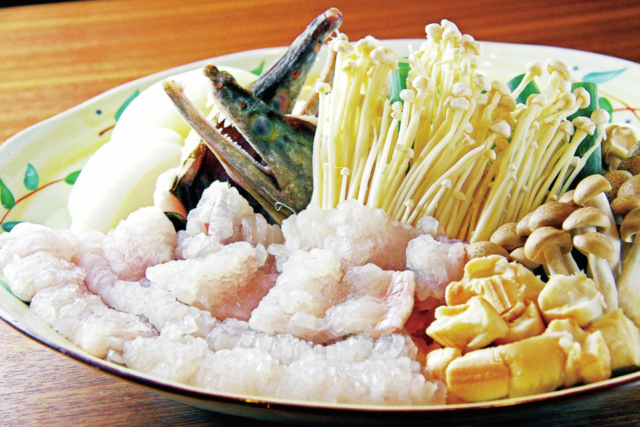 ふっくら柔らかく、ハモの上品な甘みが口中に広がる「心鮮料理 万代」