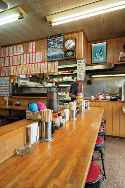 駿河湾の幸がきらめく鮮やか丼「せきの」