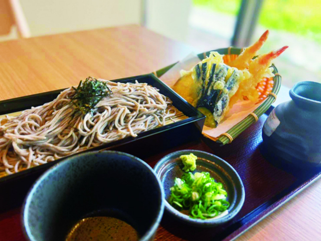 自家栽培のそばの実で作る「味覚工房 そばの館」