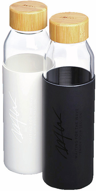 世界のサーフカルチャーを発信「WTW MOTOMACHI(ダブルティーモトマチ)」