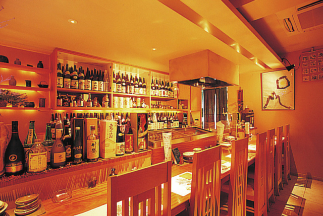 【鹿児島グルメと芋焼酎×人気店】鹿児島らしい料理を希少銘柄の焼酎で一献「食彩 and 地焼酎 家のじ」