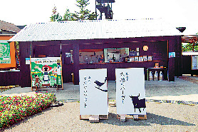 【淡路島バーガーの人気店】島の恵みがたっぷりつまってボリューム満点「淡路カントリーガーデン ハンバーガーショップsafsaf」