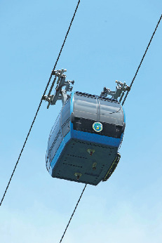 2本のロープが動くフニテル式を採用