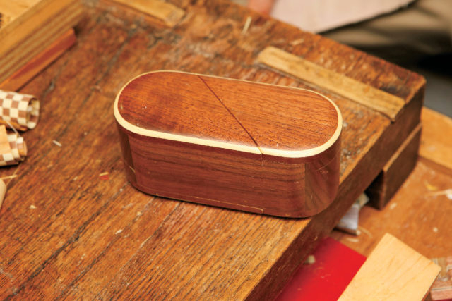 【箱根寄木細工講座】からくり箱の開け方