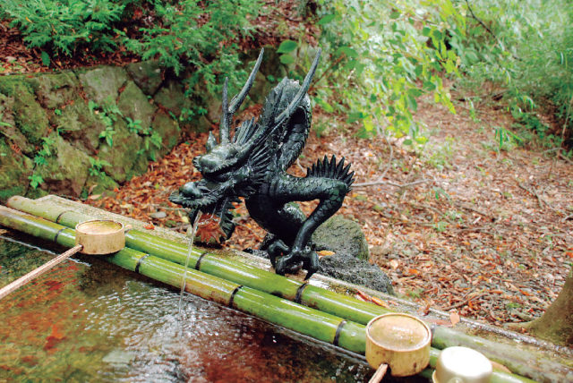九頭龍神社本宮