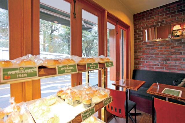 【宮ノ下駅周辺のおすすめスポット】渡邊ベーカリー(マップC)