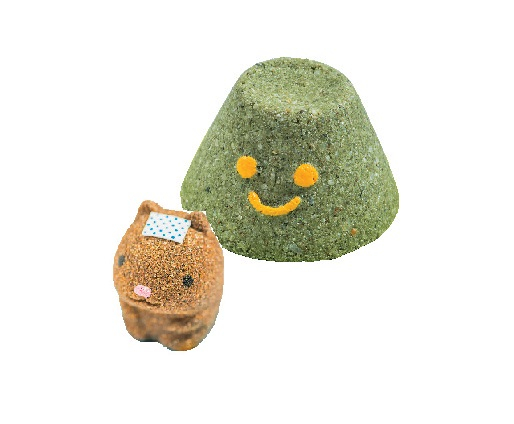 材料は大室山の土。数量限定の持ち帰り大室山がカワイイ!