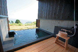 【伊豆×おすすめ宿】豪華バーベキューと露天風呂を楽しむオーシャンビューの快適グランピング「マヒナ・グランピング・スパ・ヴィレッジ」