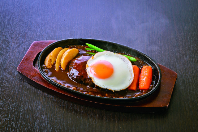 5日かけ作るデミグラスソースは味わい深く老舗の貫禄「グリル一平 元町東店」