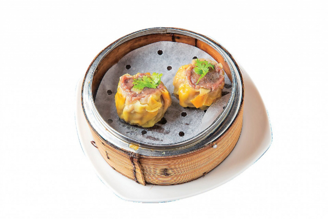 飲茶ワゴンから選べる本場香港スタイルの点心「施家菜 點心坊」