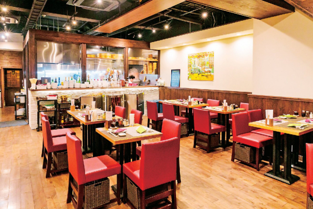 飲茶ワゴンから選べる本場香港スタイルの点心「施家菜 點心坊」