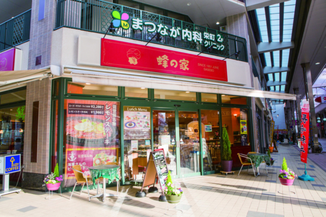 【佐世保グルメ×ジャンボシュークリーム】蜂の家