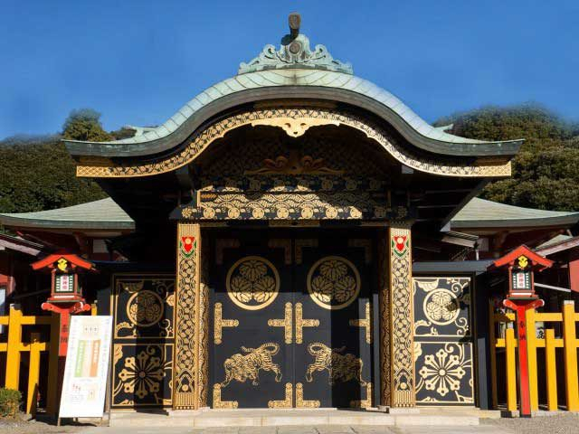 【水戸×観光】朱塗りの社殿がまぶしい「東照宮」