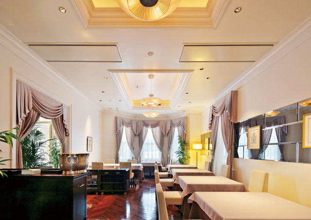 非日常的な白亜の邸宅で味わう正統性と創造性が調和する唯一無二のフランス料理「ラ メゾン ドゥ グラシアニ」