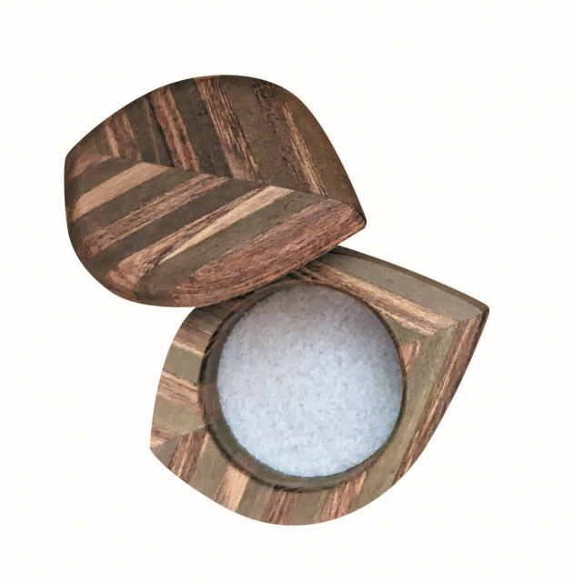 葉っぱ 小物⼊れ 3300円