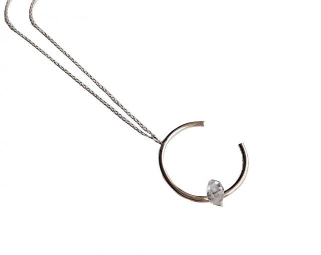 ふだん使いできる個性派ジュエリー「Ruhm*」