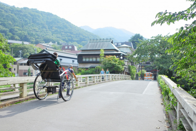 【箱根湯本の観光モデルコース】湯本観光人力車 海風屋