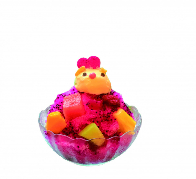 甘酸っぱいかき氷で一番人気の娘”赤熊”「奄美の里 My Terrace Cafe」