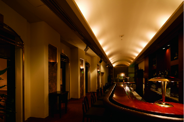 【情緒たっぷり 魅惑のバー】優雅な時間が過ごせるホテルバー「Bar, HEISA BAR」