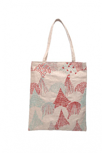 作家や職人が手がけた暮らしを彩るアイテムがそろう「アチブランチ」