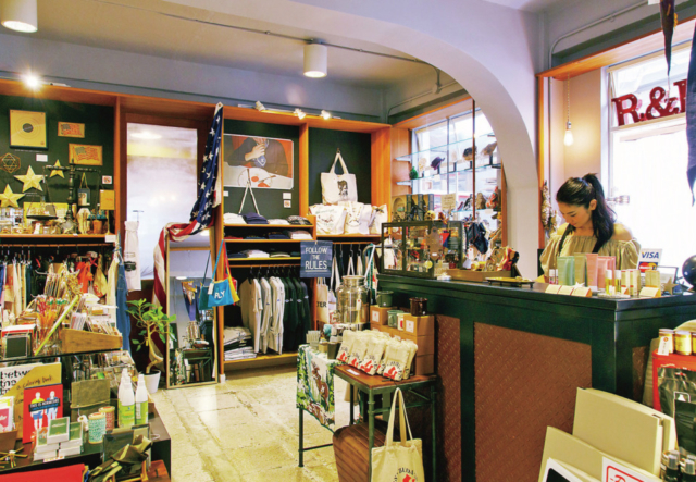 店に一歩入ればまるでニューヨーク「ROUGH&RAW」