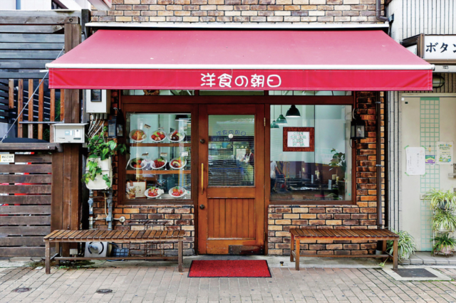 肉の旨みを存分に味わえるミディアムレアの絶妙加減!「洋食の朝日」