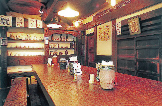 明石焼き&タコ料理で居酒屋使いも「蛸の壺」