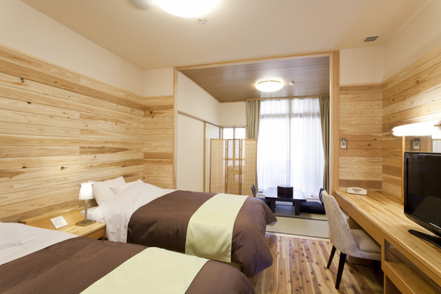 地域の交流拠点・健康の駅 フォンタナの丘かもう