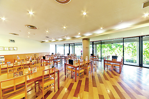 タタキと生でサワラの風味を食べくらべ「ウェルネスパーク五色 浜千鳥」